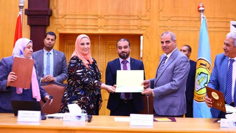 وزيرة التضامن نيفين