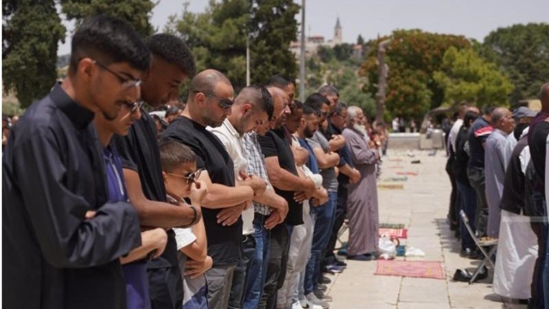 صلاة الجمعة بالأقصى