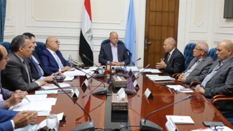 اجتماع محافظ القاهرة