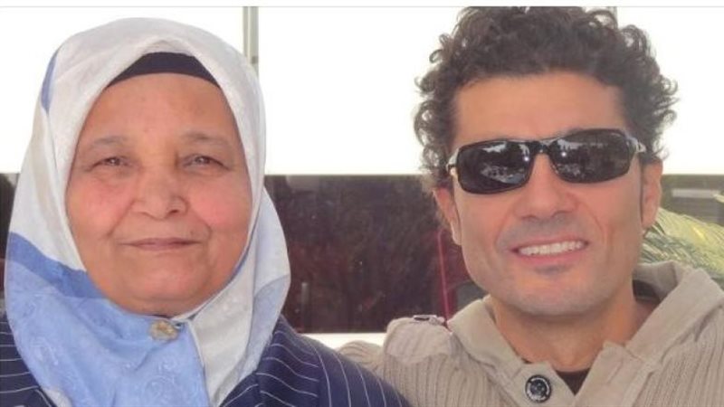 خالد النبوي و والدته