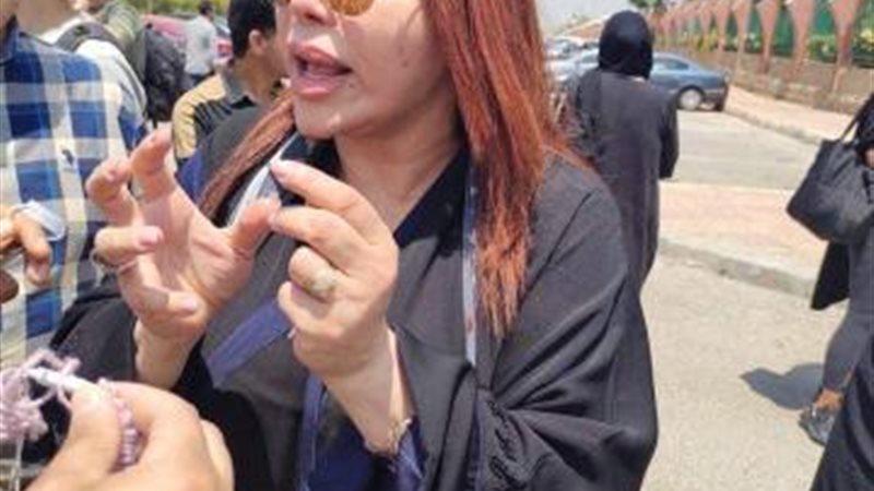 الفنانة غادة إبراهيم