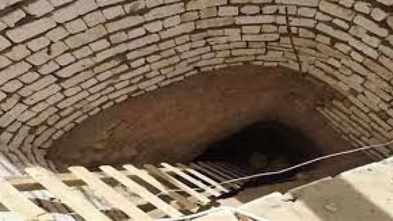 تنقيب الآثار