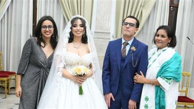 ”العريس الرجل الوحيد في الليلة”.. حفل زفاف يثير الجدل