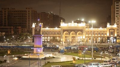 بعد افتتاح الرئيس السيسي له.. 15 معلومة عن ميدان محطة مصر بالإسكندرية