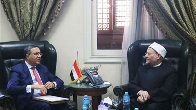 مفتي الجمهورية يستقبل سفير الهند بالقاهرة لبحث أوجه تعزيز التعاون الإفتائي بين البلدين