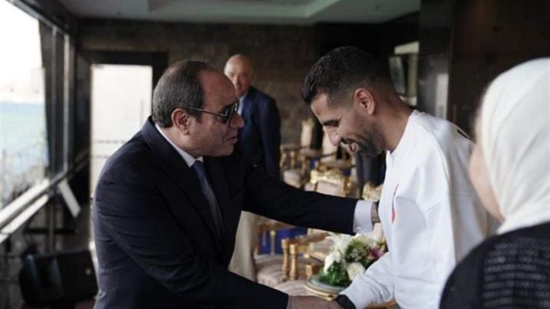 جانب من المصافحة