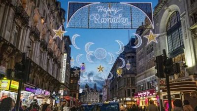 بالزينة وموائد الإفطار.. لأول مرة دولة أوروبية تحتفل بشهر رمضان