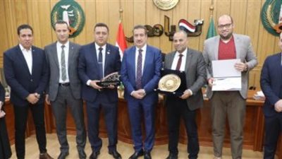 محافظ المنوفية يكرم الفائزين بجائزة مصر للتميز الحكومي