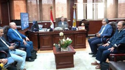 محافظ الغربية يبحث بدء أعمال تطوير محيط السيد البدوي
