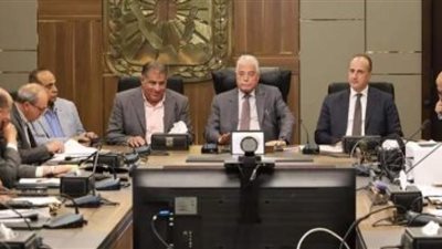 محافظ جنوب سيناء يتابع جلسة مقعد تسوية المنازعات لحل مشاكل المواطنين