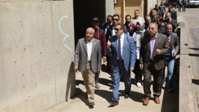 محافظ المنوفية يتفقد مجمع الصوامع المعدنية بشبين الكوم وقويسنا