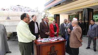 محافظ كفر الشيخ يشهد وصول 2500 شنطة رمضانية لتوزيعها على الأسر المستحقة