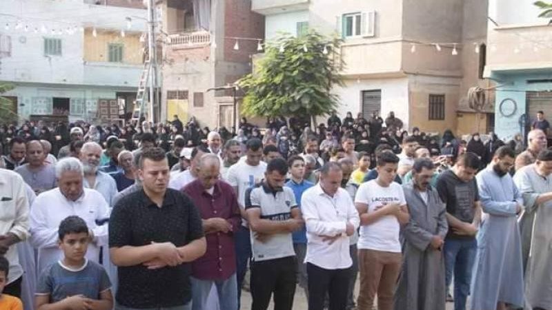  أهالي قرية بالدقهلية