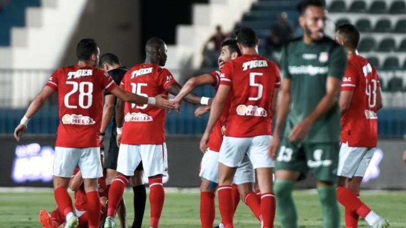 لاعبو الأهلي 