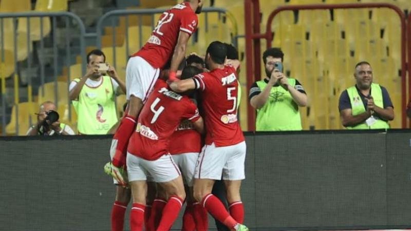 لاعبو الأهلي 