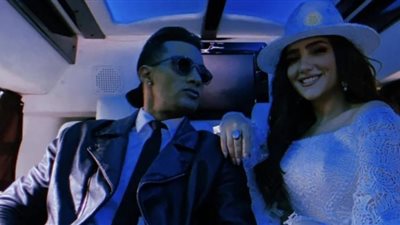 محمد رمضان يروج للأغنية الدعائية الأولى من فيلم هارلي