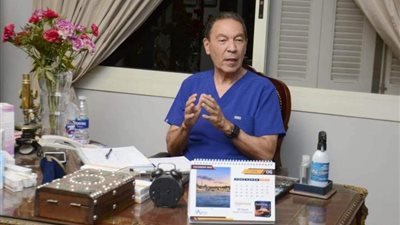 إصابة الدكتور هانى الناظر بالسرطان.. وابنه يؤكد: حالته صعبة ويحتاج الدعاء
