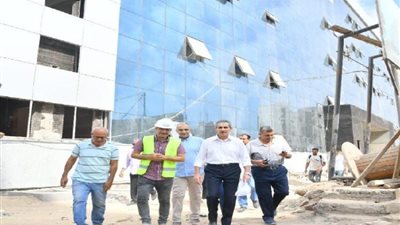 محافظ الغربية يتفقد مشروعات القطاع الطبى بطنطا