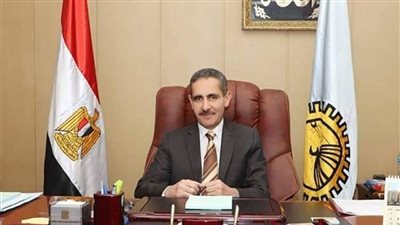 محافظ الغربية يهنئ الفائز بجائزة الدولة للمبدع الصغير لعام 2023