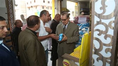 محافظ كفرالشيخ يتابع تطبيق مبادرة خفض الأسعار بالأسواق