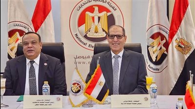 رئيس النيابة الإدارية يهنئ المستشار حازم بدوي برئاسة 