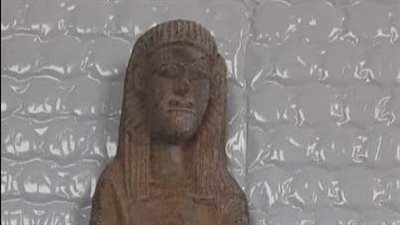 الخارجية تسلم وزارة السياحة والآثار عددًا من القطع الأثرية المستردة من نيوزيلاندا