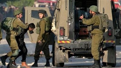 الاحتلال الإسرائيلى يعتقل 13 فلسطينيًا من رام الله والبيرة والخليل