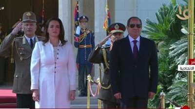 مراسم استقبال رسمية لرئيسة المجر في قصر الاتحادية وعزف النشيد الوطنى للبلدين