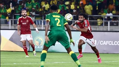 يانج أفريكانز يخطف تعادلًا مثيرًا أمام الأهلي في دوري أبطال إفريقيا