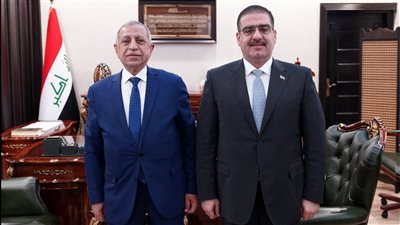 رئيس الأكاديمية العربية يلتقي وزير التجارة العراقي لتعزيز التعاون وتبادل الخبرات بين الجانبين 