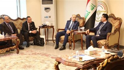 وزير النقل العراقي يستقبل رئيس الأكاديمية العربية لبحث التعاون المشترك