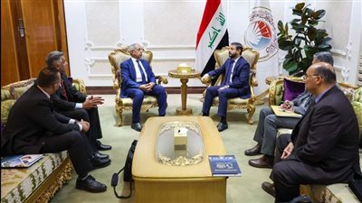 رئيس الأكاديمية العربية يلتقي وزير التعليم العراقي لبحث التعاون