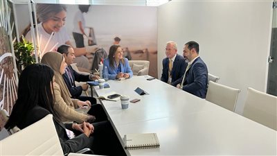 وزيرة التخطيط تلتقى ممثلى شركة فورتسكيو للطاقة الخضراء لبحث سبل التعاون