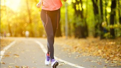 أفضل التمارين لتثبيت ضغط الدم.. المشي أبرزهم