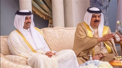 ملك البحرين يبحث هاتفيًا مع أمير قطر العلاقات الثنائية وسبل دعمها وتطويرها