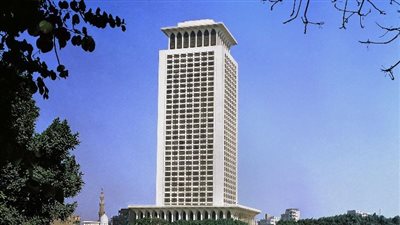 مصر تُدين قصف مدرسة تؤوى نازحين فلسطينيين بالنصيرات