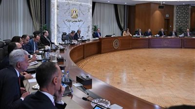 رئيس الوزراء يواصل اجتماعات ضبط الأسواق وأسعار السلع