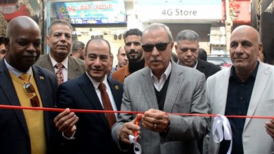 محافظ القليوبية يفتتح معرضًا للسلع بحى غرب شبرا الخيمة