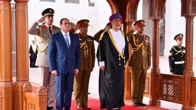 سلطان عمان يهنئ السيسي بمناسبة إعادة انتخابه رئيسًا لمصر
