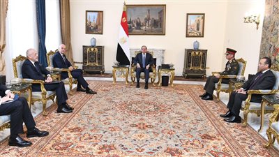 الرئيس السيسي يؤكد اعتزاز مصر بالعلاقات الخاصة والتاريخية مع اليونان