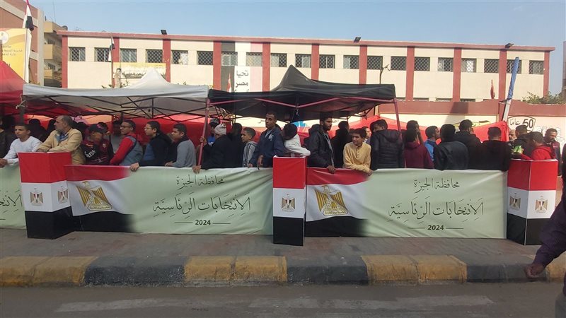 المواطنين أمام لجان