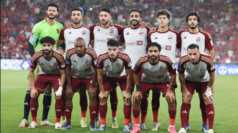 لاعبي الأهلي