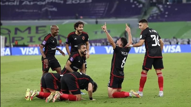 لاعبي الأهلي