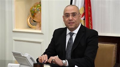 وزير الإسكان يُصدر قرارات لإزالة تعديات ومخالفات بناء في ثلاث مدن جديدة