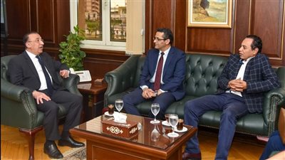 محافظ الإسكندرية يلتقي وفدًا من مجلس نقابة الصحفيين