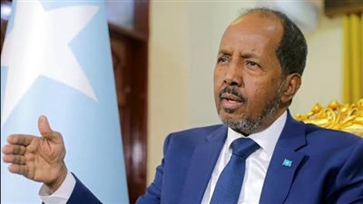 رئيس الصومال يؤكد استمرار الحرب على الإرهاب ويشيد بانتصارات الجيش الوطنى