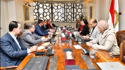 وزيرا البيئة والتنمية المحلية يناقشان الآليات المقترحة لمنظومة إدارة المخلفات 