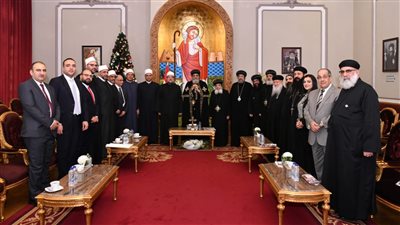 وزير الأوقاف يهنئ البابا تواضروس الثانى بمناسبة عيد الميلاد المجيد