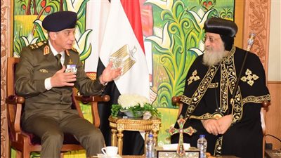 وزير الدفاع والإنتاج الحربى يهنئ البابا تواضروس الثانى بمناسبة عيد الميلاد المجيد