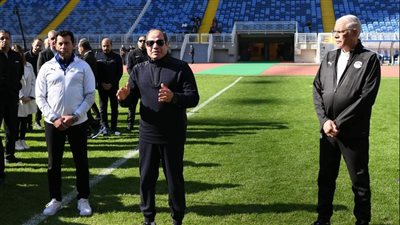 الرئيس السيسي من تدريب المنتخب المصرى: نفذنا بنية رياضية ضخمة من أجل شعبنا